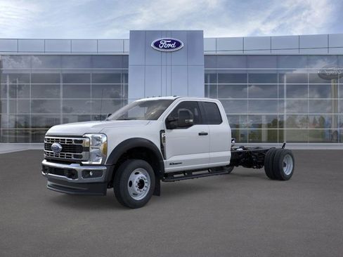 New 2026 Ford F450 XL w/ XL Chrome Package image 1