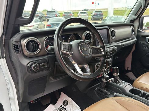 Used 2021 Jeep Wrangler Unlimited Rubicon AWD/4WD image 15