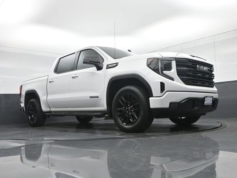 Used 2022 GMC Sierra 1500 Elevation w/ Preferred Package AWD/4WD image 60