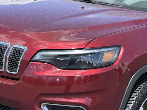 Used 2019 Jeep Cherokee Limited AWD/4WD image 7