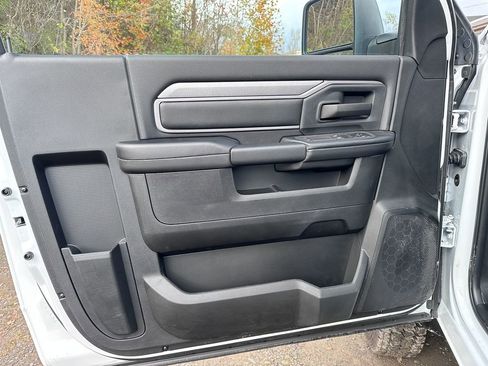 New 2026 RAM 5500 Tradesman w/ Chrome Appearance Group image 16