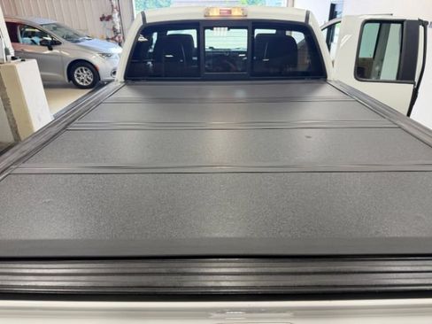 Used 2014 Ford F150 Lariat w/ Equipment Group 502A Luxury AWD/4WD image 11