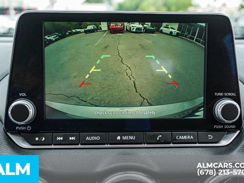 Used 2024 Nissan Sentra SV FWD image 35