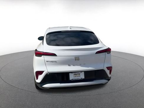 Used 2025 Buick Envista Sport Touring image 11