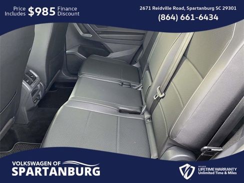 Used 2021 Volkswagen Tiguan SE image 10