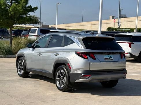 Used 2025 Hyundai Tucson SEL FWD image 9
