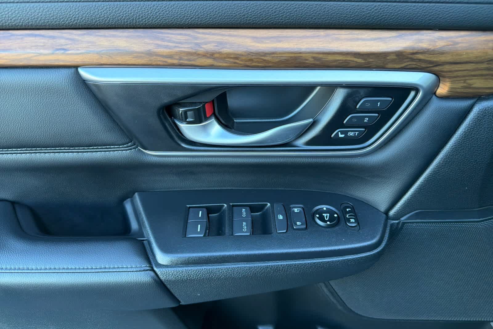 Used 2021 Honda CR-V Touring image 12