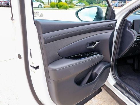 New 2026 Hyundai Tucson Limited FWD image 11