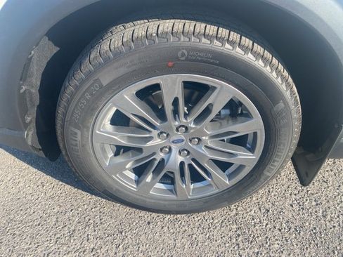 New 2025 Ford Explorer Active w/ Active Comfort Package image 10