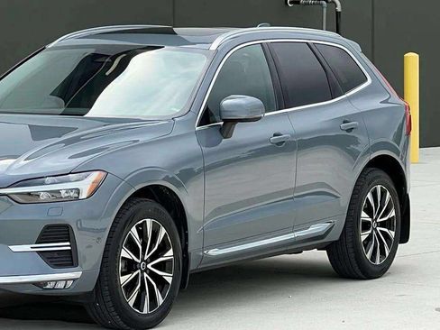 Used 2023 Volvo XC60 B5 Plus w/ Climate Package AWD/4WD image 34
