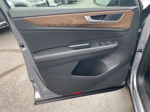 New 2026 Volkswagen Atlas SE image 22