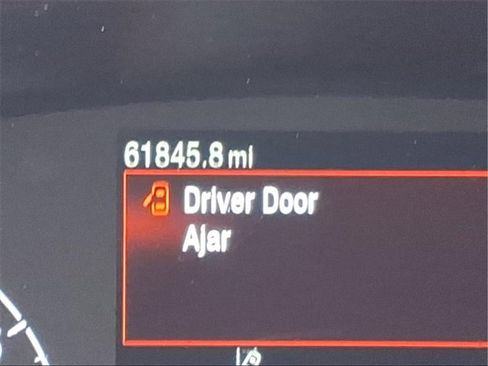 Used 2023 Ford Transit 350 XLT image 13