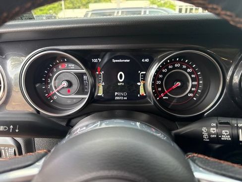 Used 2021 Jeep Wrangler Unlimited Rubicon w/ Trailer Tow Package AWD/4WD image 15