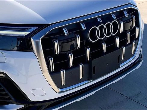 Used 2025 Audi Q7 3.0T Premium Plus AWD/4WD image 29