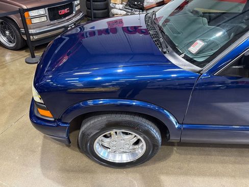 Used 2002 Chevrolet Blazer LS w/ Preferred Equipment Group image 97