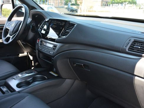 Used 2023 Honda Passport EX-L image 25