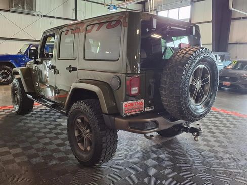 Used 2016 Jeep Wrangler Unlimited Sahara AWD/4WD image 5