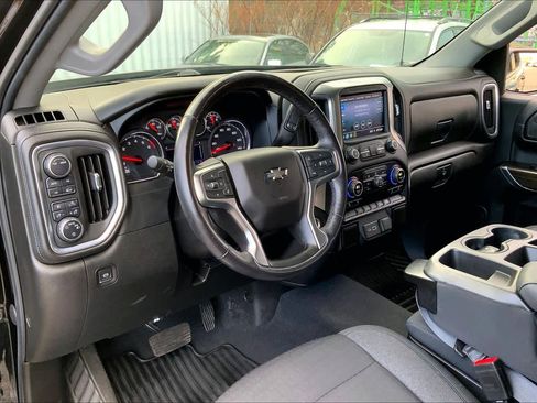 Used 2021 Chevrolet Silverado 1500 RST image 17
