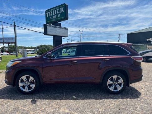 Used 2016 Toyota Highlander Limited FWD image 2