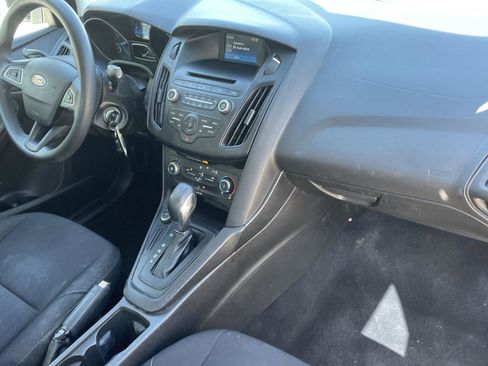 Used 2016 Ford Focus S image 9