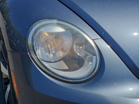 Used 2014 Volkswagen Beetle R-Line FWD image 10