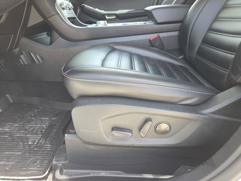 Certified 2022 Ford Edge SEL w/ Convenience Package image 23