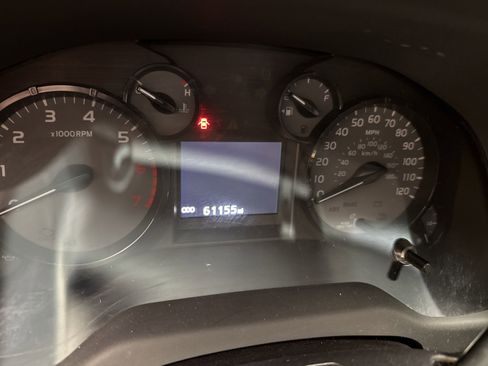 Used 2016 Toyota Tundra SR AWD/4WD image 5