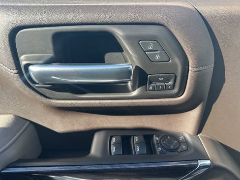 Used 2021 Chevrolet Silverado 1500 LTZ w/ Z71 Off-Road Package image 13