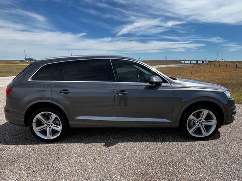 Used 2019 Audi Q7 3.0T Prestige w/ Prestige Package AWD/4WD image 6