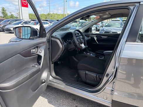 Certified 2022 Nissan Rogue Sport S FWD image 11