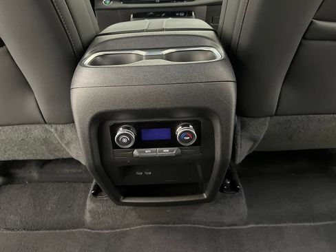 Used 2026 Buick Enclave Preferred FWD image 31