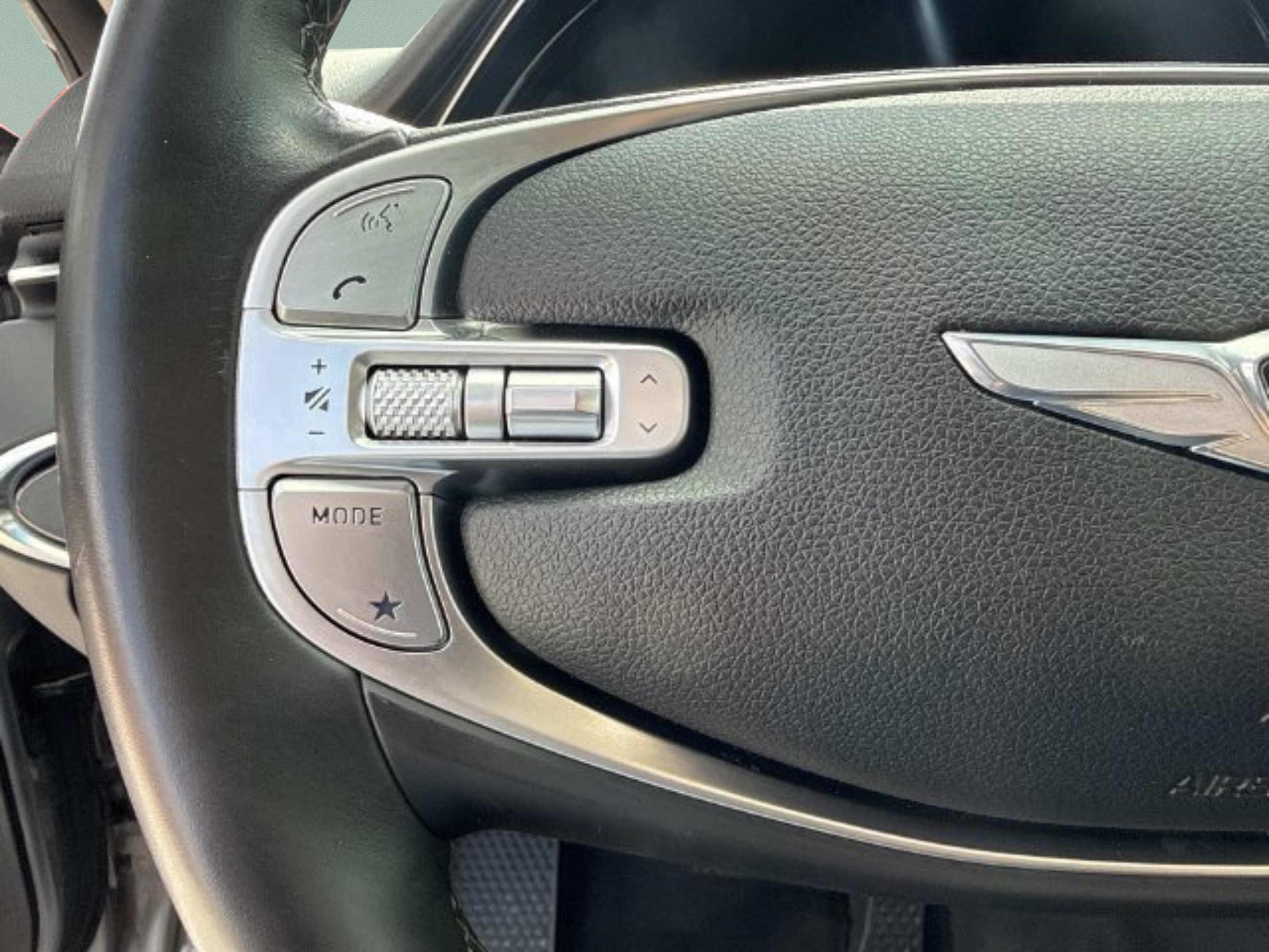 Used 2025 Genesis GV70 2.5T AWD/4WD image 27