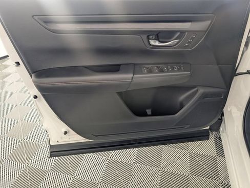 Used 2025 Honda CR-V Sport-L image 10