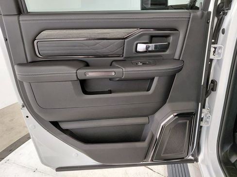 Used 2025 RAM 2500 Limited image 13