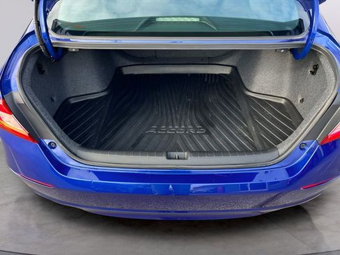 Used 2018 Honda Accord Sport image 13