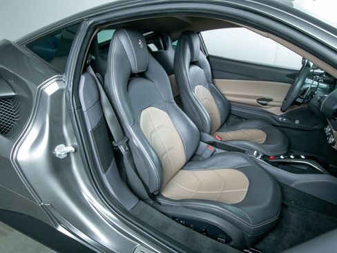 Used 2016 Ferrari 488 GTB image 27