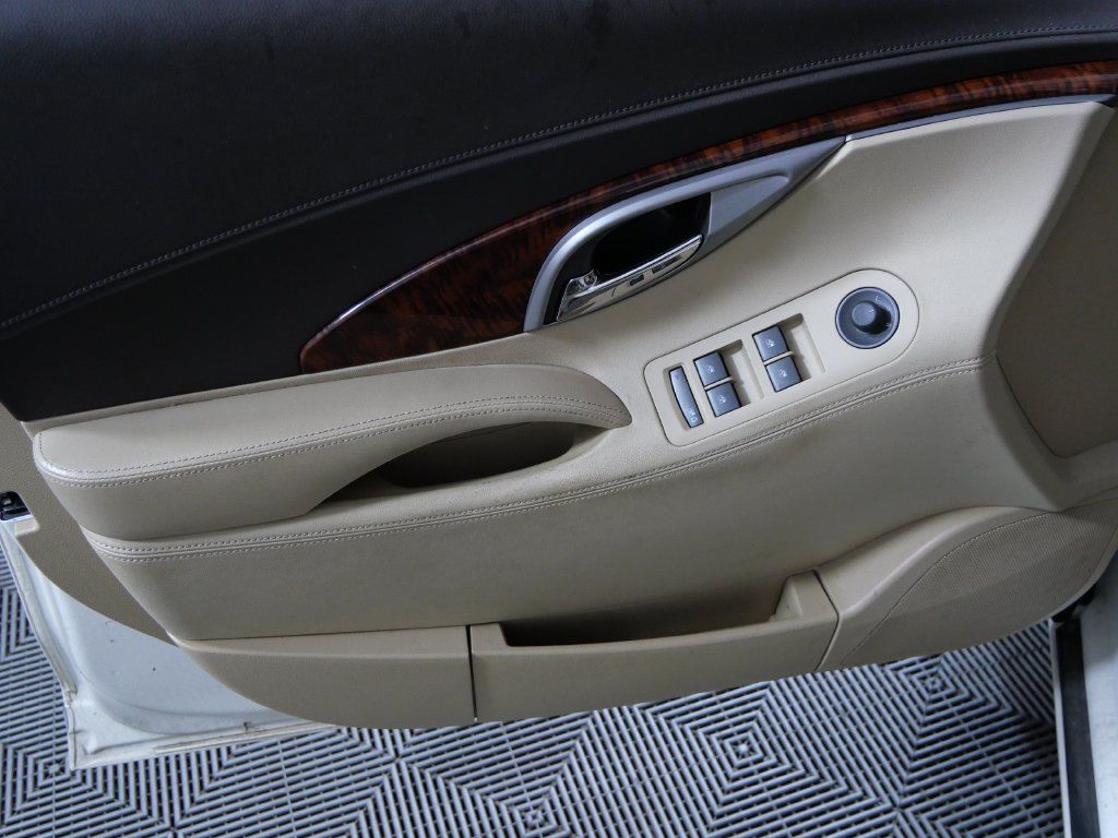 Used 2012 Buick LaCrosse Premium FWD image 13