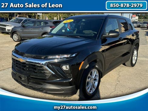 Used 2024 Chevrolet TrailBlazer LS w/ LS Convenience Package image 1