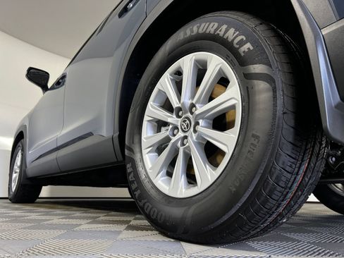 Used 2026 Toyota Grand Highlander XLE FWD image 27