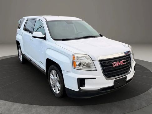 Used 2017 GMC Terrain SLE image 3