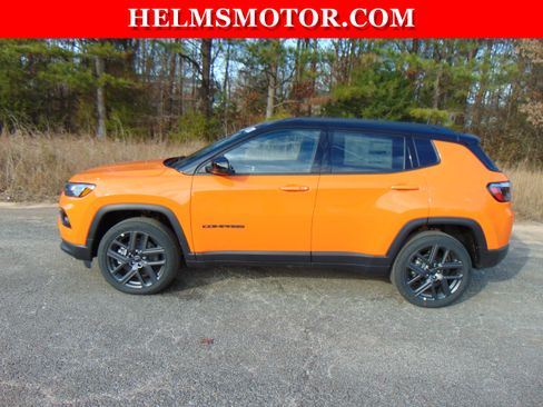 New 2026 Jeep Compass Limited AWD/4WD image 1