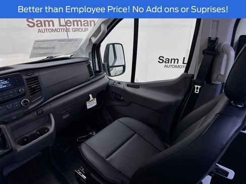 New 2025 Ford Transit 250 Low Roof RWD image 21