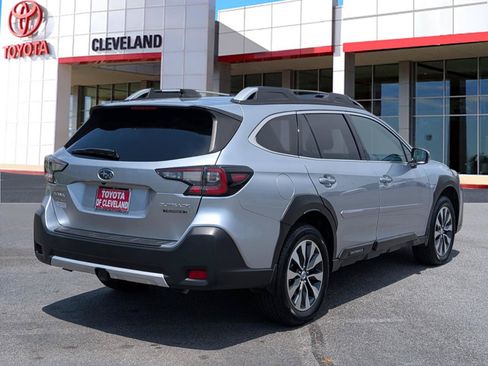 Used 2024 Subaru Outback Touring XT AWD/4WD image 7