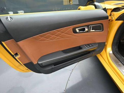 Used 2017 Mercedes-Benz AMG GT S image 14