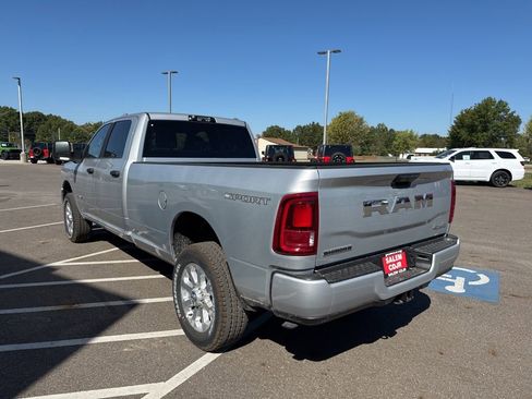 New 2026 RAM 2500 Big Horn AWD/4WD image 6