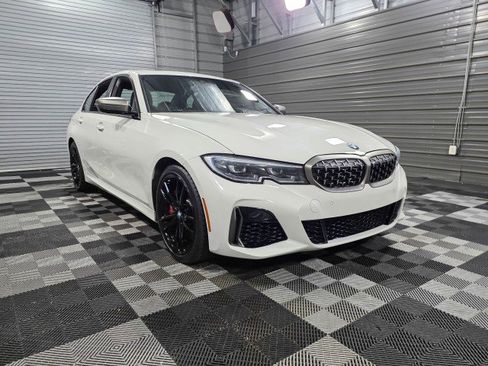 Used 2021 BMW M340i xDrive image 4