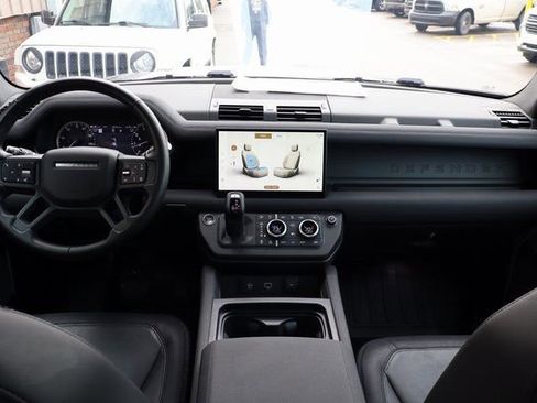 Used 2023 Land Rover Defender 130 X-Dynamic SE image 50