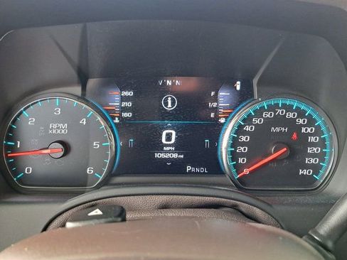 Used 2019 Chevrolet Suburban Premier AWD/4WD image 9