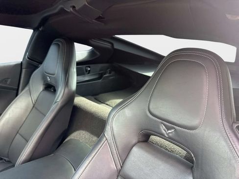 Used 2019 Chevrolet Corvette Stingray Coupe RWD image 14