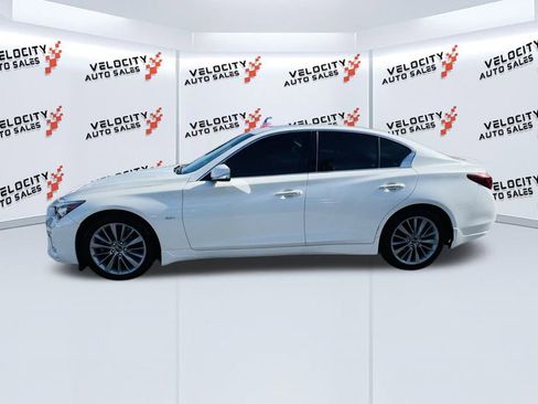 Used 2018 INFINITI Q50 Luxe w/ Essential Package (3.0T Luxe) image 6